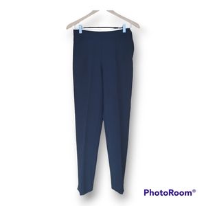 Danielle B Tapered Leg Black Women's Cigarette Pant. Size 6/8